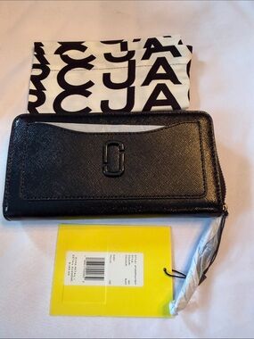 Marc Jacobs Black Zip-Around Saffiano Wallet with Logo Plaque
